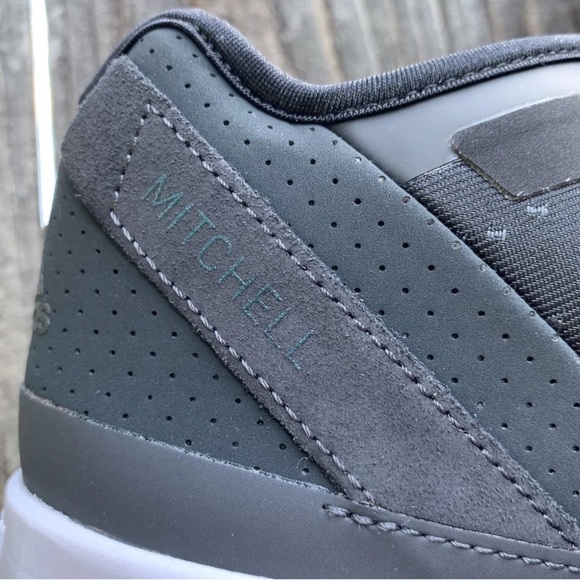 Adidas Mens Basketball Sneaker Shoe D.O.N Issue Four Carbon - Picture 5 of 14